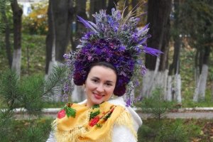 Робота Вінок пишний фіолетовий кокошник сценічний вінок фотосесія